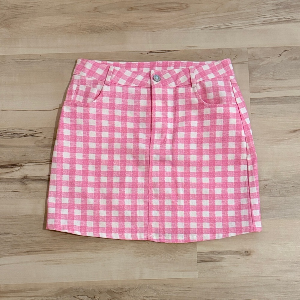 Chic Pink Checkered Mini Skirt